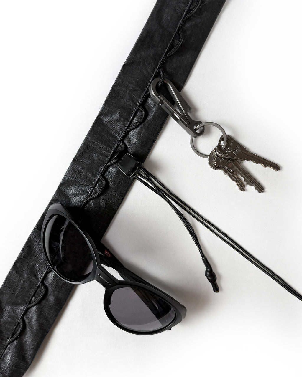 MITTE BAG - BLACK CORD