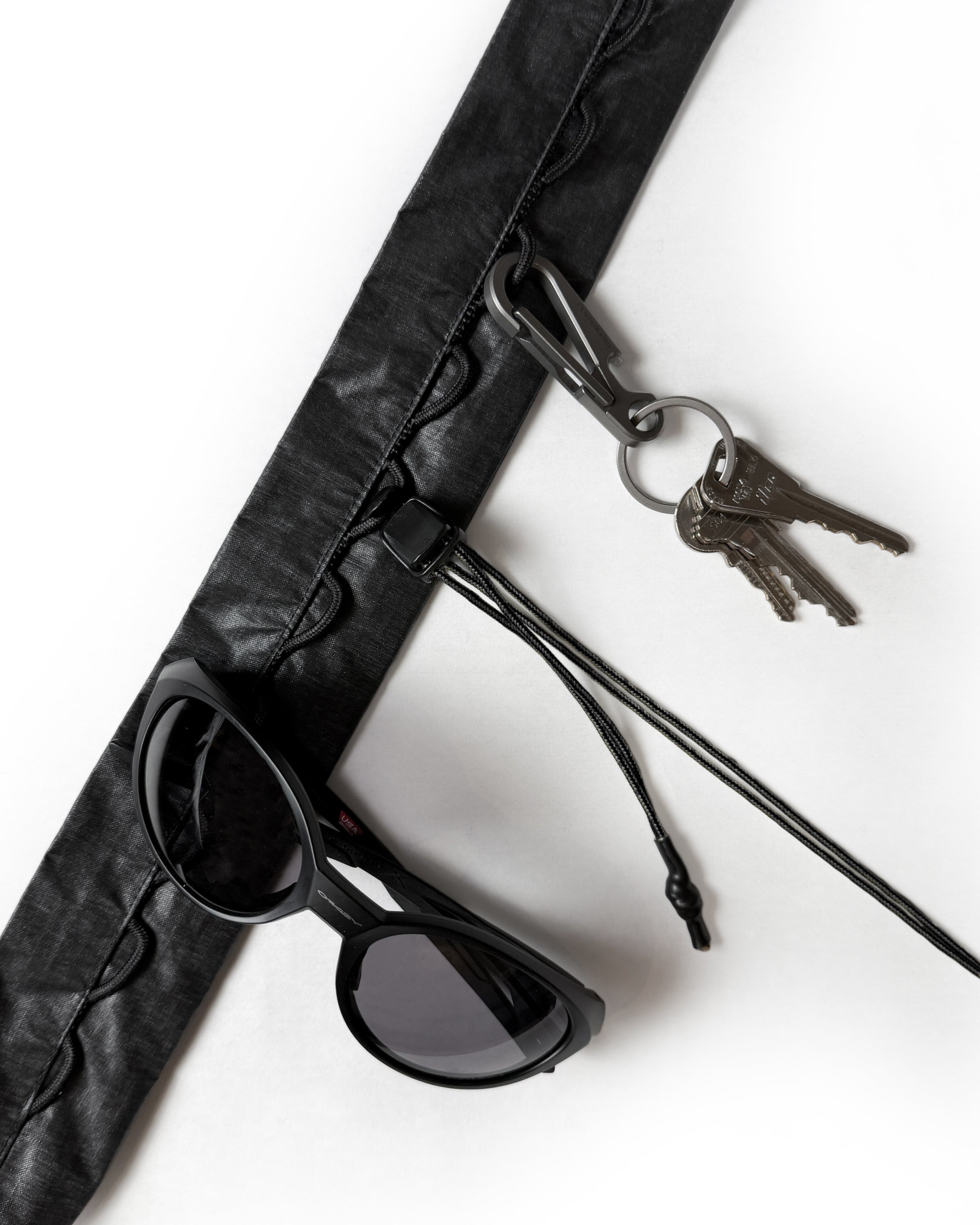 MITTE BAG - BLACK CORD