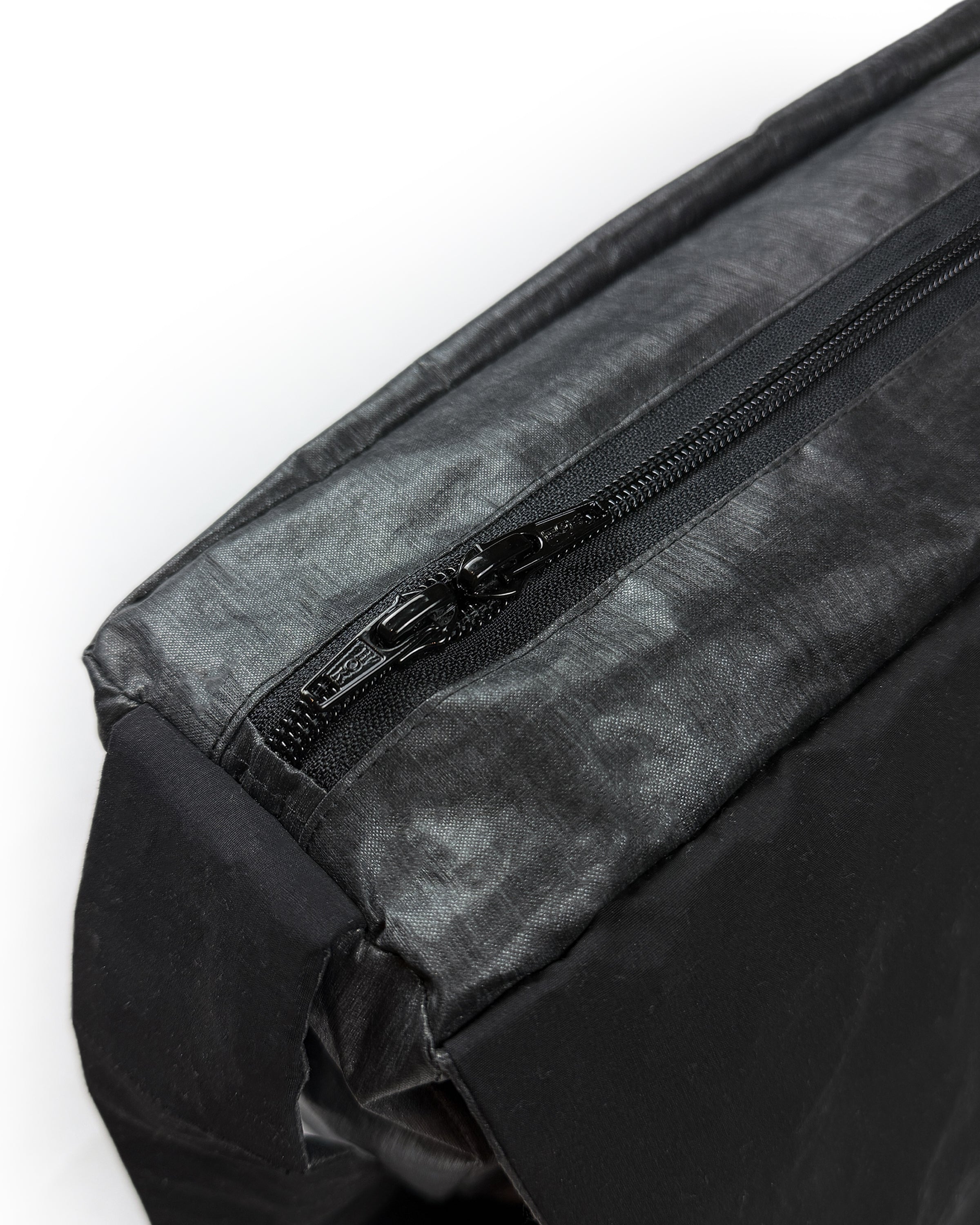 MITTE BAG - BLACK CORD