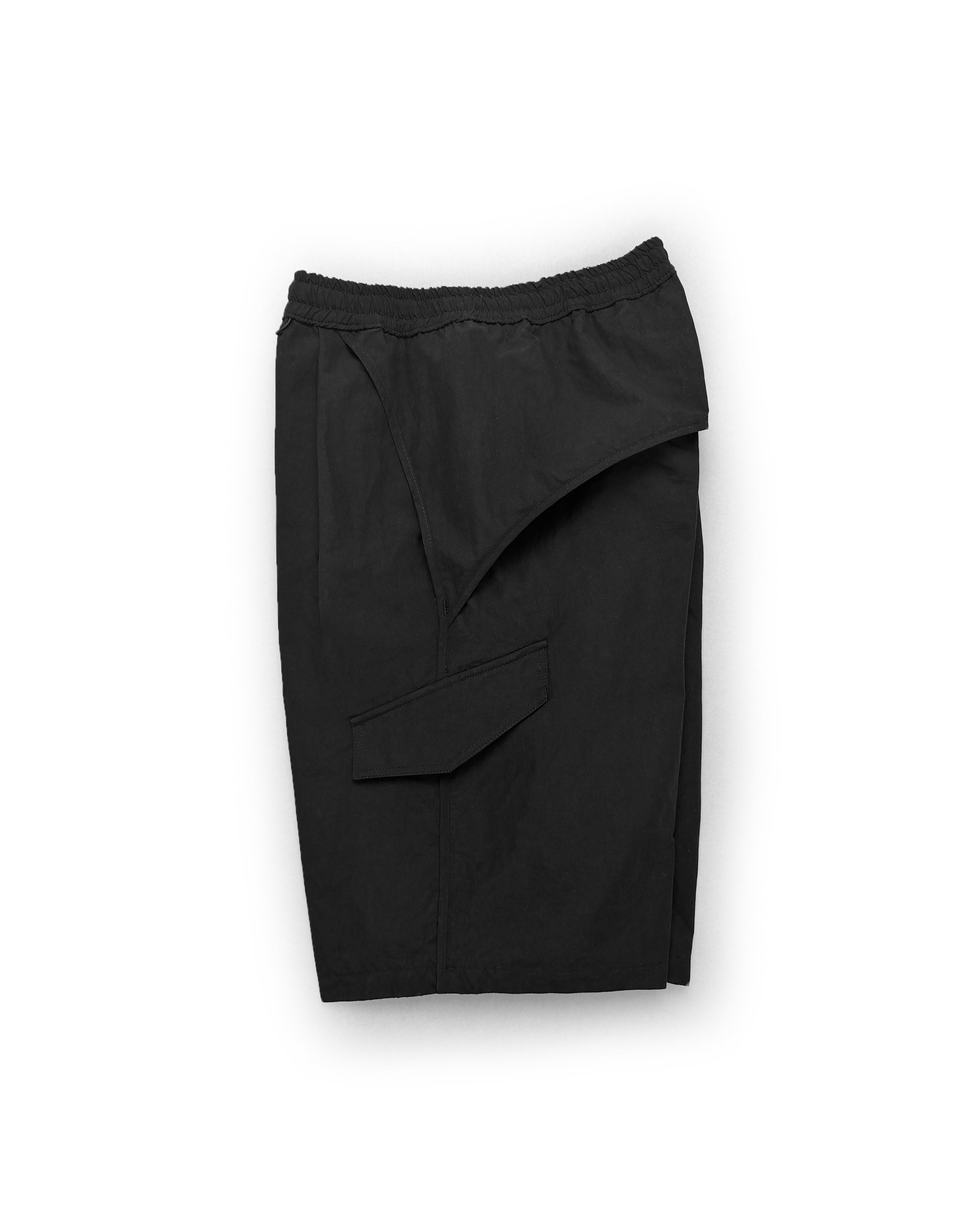 MITTE CARGO SHORTS - BLACK