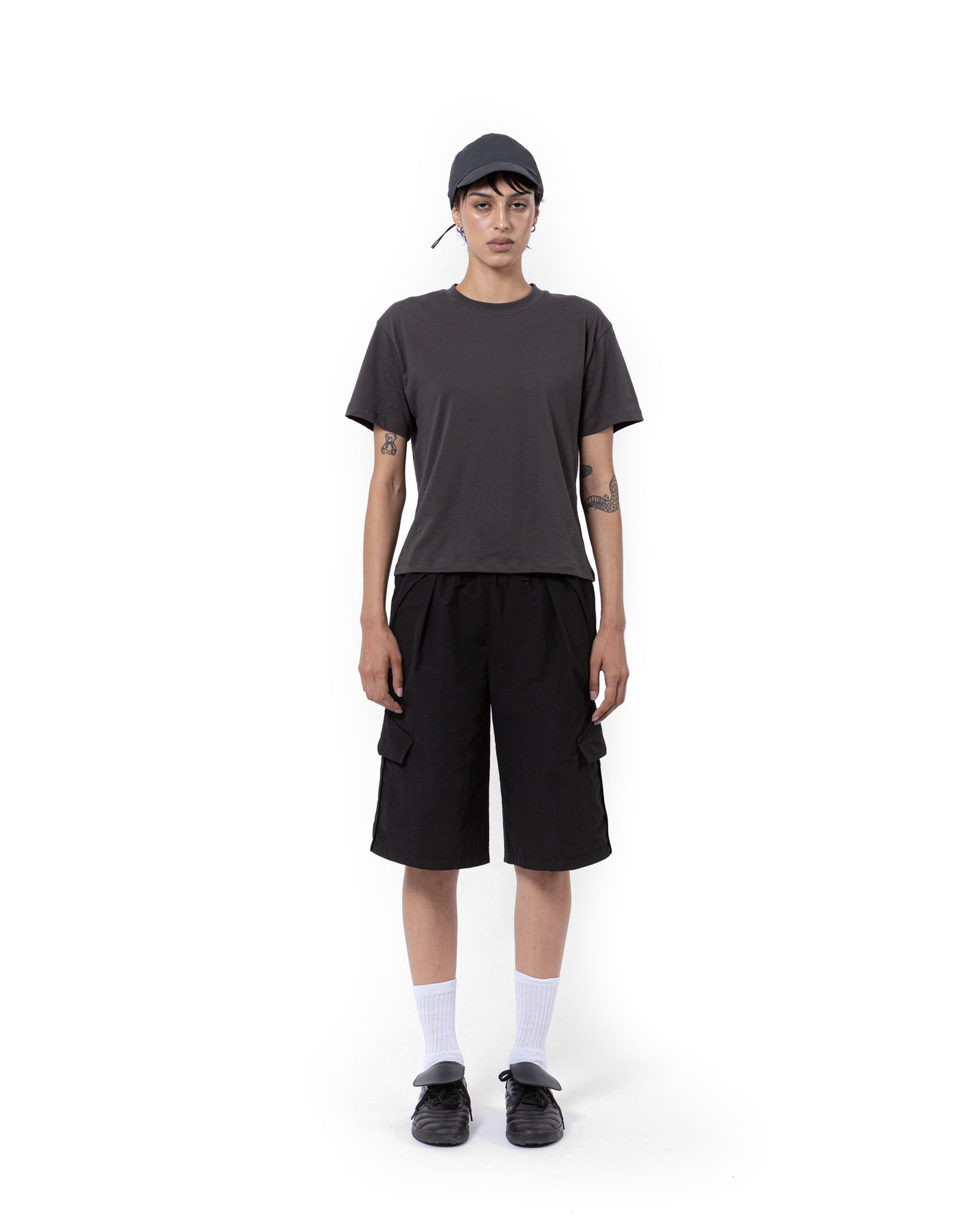 MITTE CARGO SHORTS - BLACK